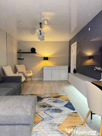Apartament cu 3 camere semidecomandat în Dorobanți