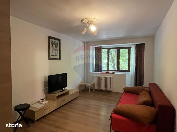 Apartament cu 2 camere decomandat în Alexandru Obregia