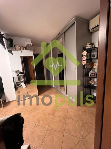 Apartament cu 3 camere decomandat, mobilat în Soarelui
