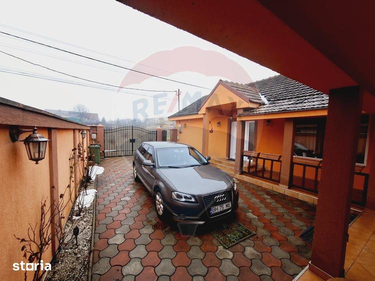 Casă cu 3 camere cu Teren 1262 Mp în Hidiș