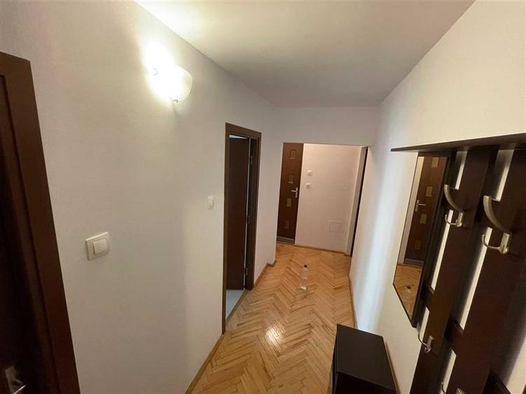 Apartament cu 2 camere semidecomandat, mobilat în Mănăștur
