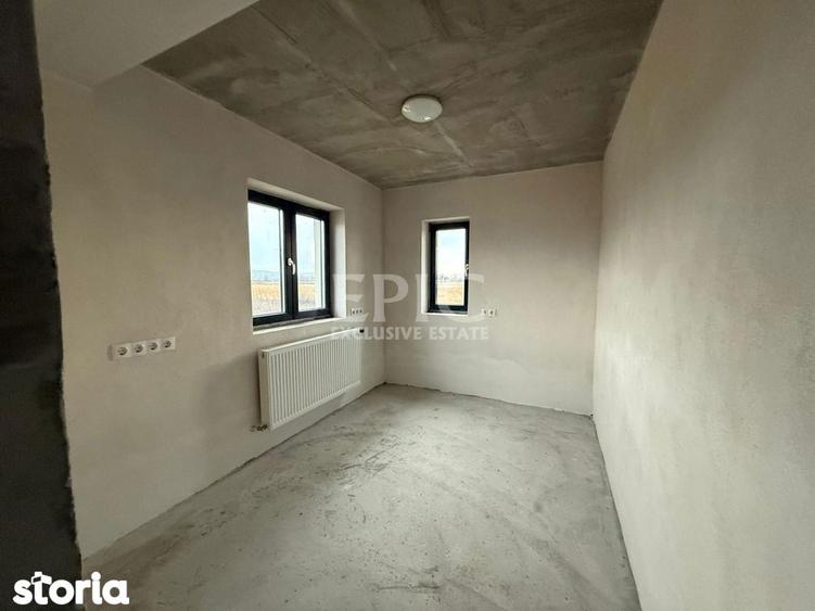 Casă cu 4 camere cu Teren 250 Mp în Sântana de Mureș