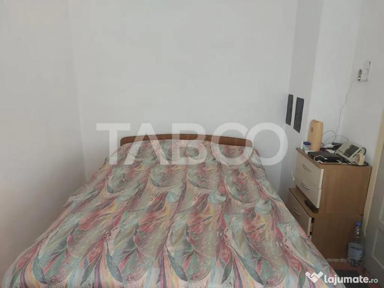 Casă cu 4 camere cu Teren 759 Mp în Central