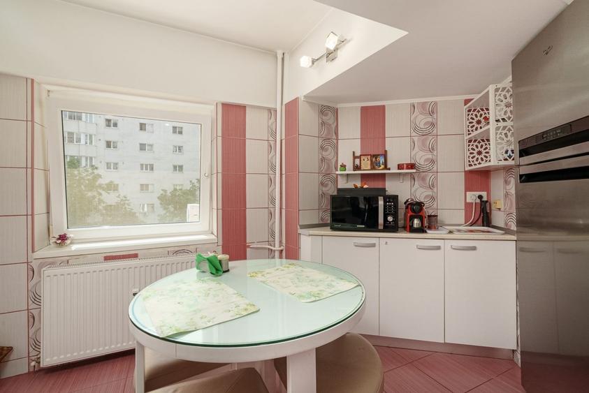 Bulevardul Unirii, apartament cu 4 camere, COMISION 0 - 8