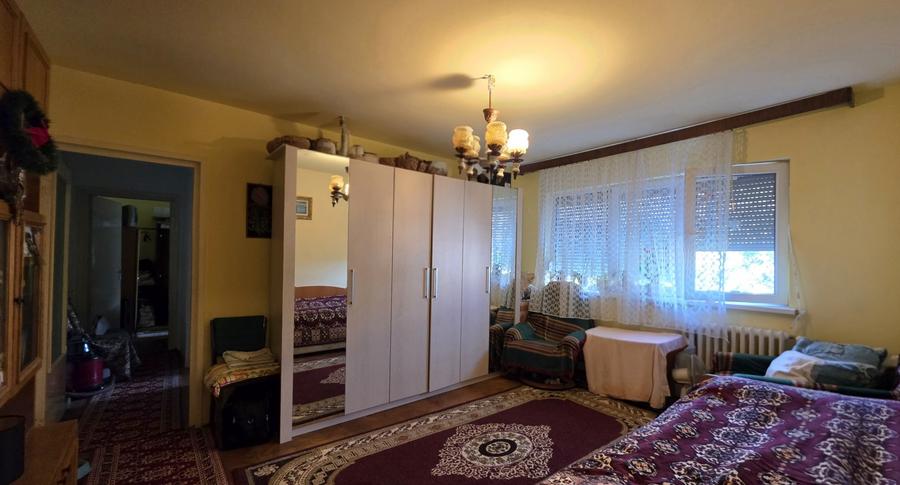 Apartament 4 camere | Dacia | Etaj 3 | Centrala proprie | Mobilat - 2