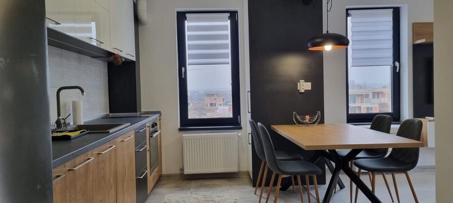 Apartament cu 3 camere decomandat, mobilat în Pipera