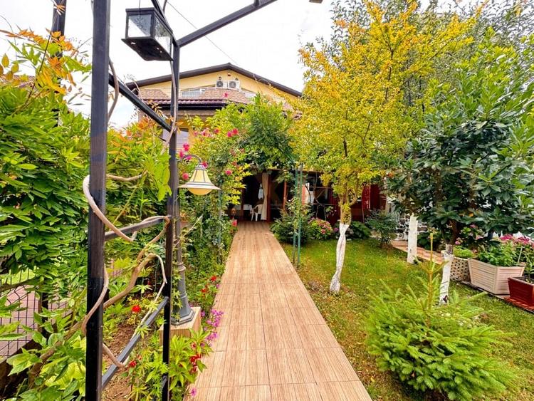 Duplex cu 5 camere cu Canalizare în Mamaia-Sat