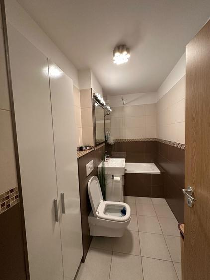 Apartament cu 3 camere decomandat în Dacia