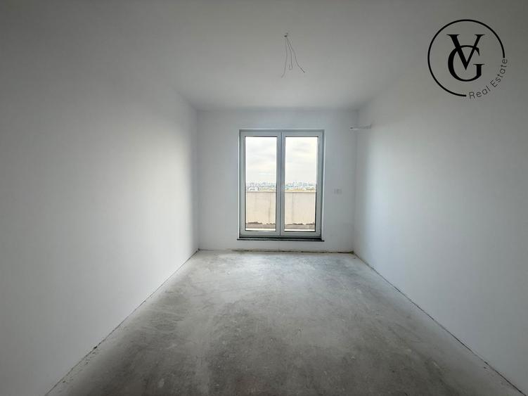 Penthouse cu 3 camere decomandat în Tomis Plus