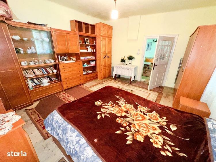Casă cu 2 camere cu Teren 1384 Mp în Alma