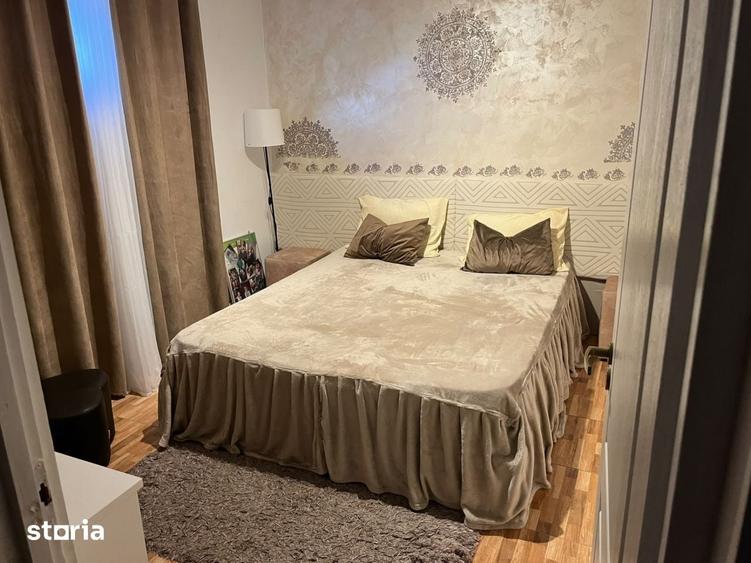 Casă cu 4 camere cu Teren 489 Mp în Glina