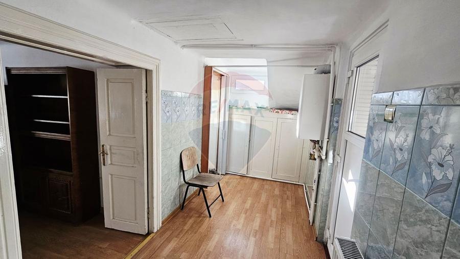 Apartament cu 3 camere de vânzare în zona Central - 4