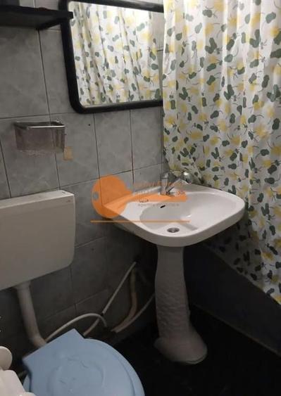 Apartament cu 3 camere decomandat în Nerva Traian