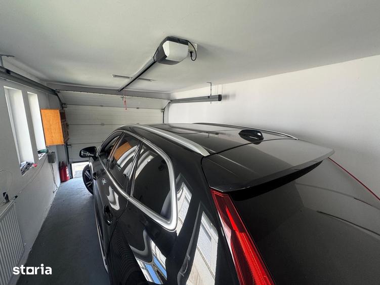 Casă cu 4 camere cu Teren 290 Mp în Central