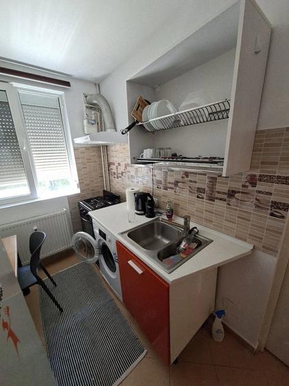 Apartament cu 2 camere decomandat în Drumul Taberei