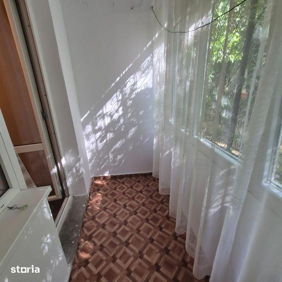 Apartament cu 3 camere decomandat în Giurgiului