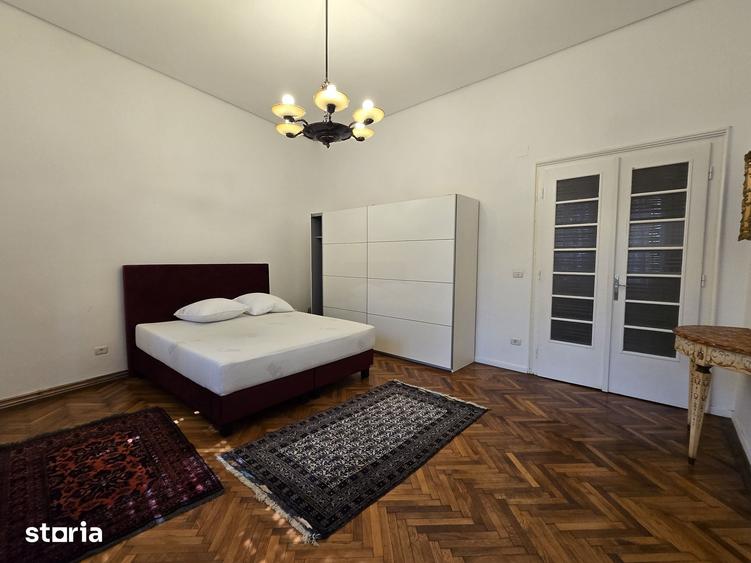 Apartament cu 4 camere în Medicină