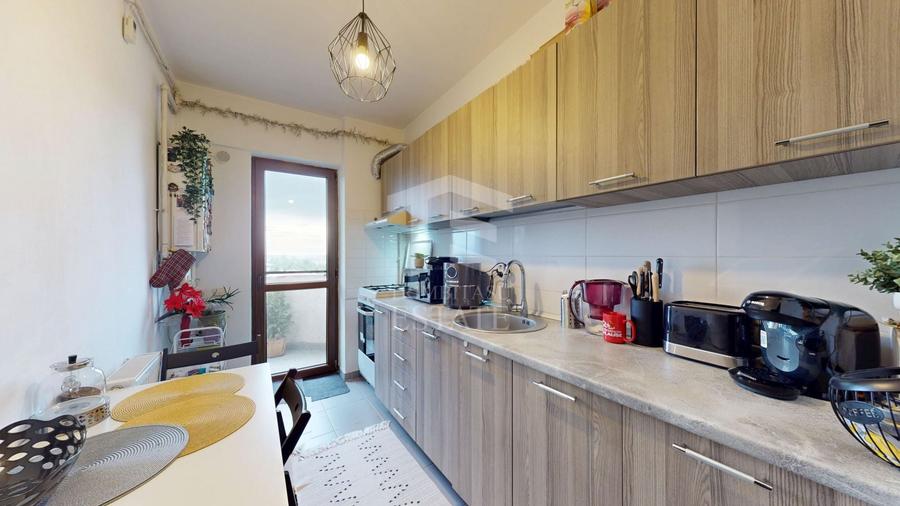 Apartament cu 2 camere decomandat, mobilat în Berceni