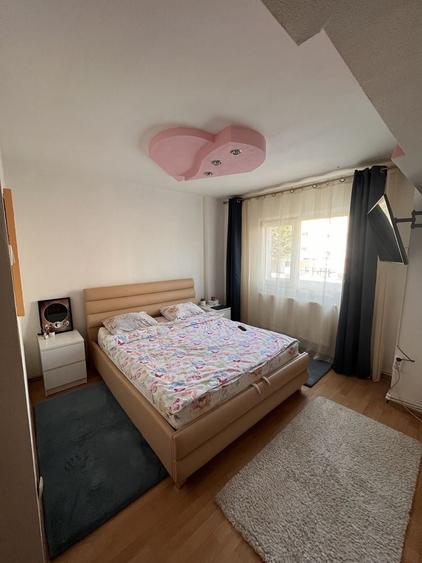 Apartament cu 2 camere decomandat în Republicii