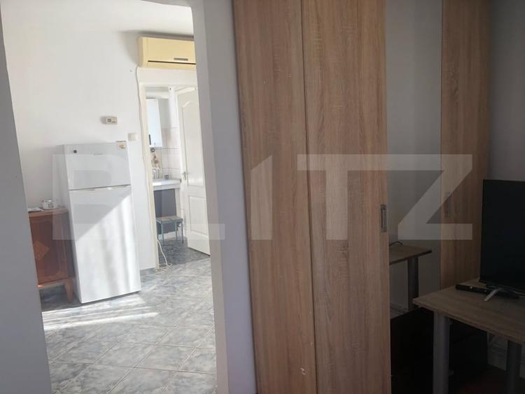 Apartament cu 2 camere nedecomandat, mobilat în Solidarității