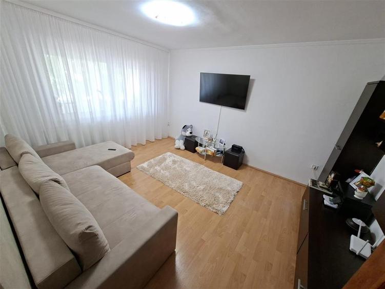 Apartament cu 2 camere decomandat, mobilat în Gării