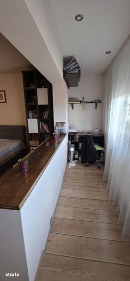 Apartament cu 2 camere decomandat în Est