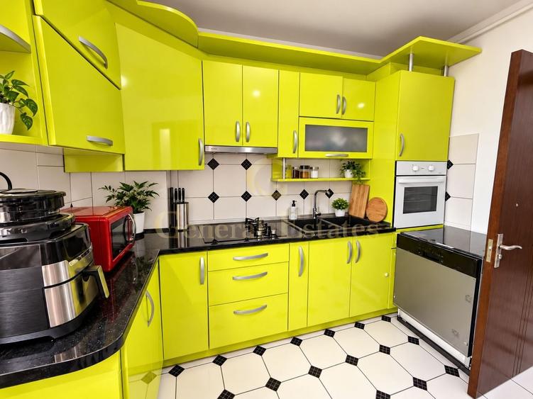 Apartament cu 3 camere decomandat, mobilat în Sânpetru