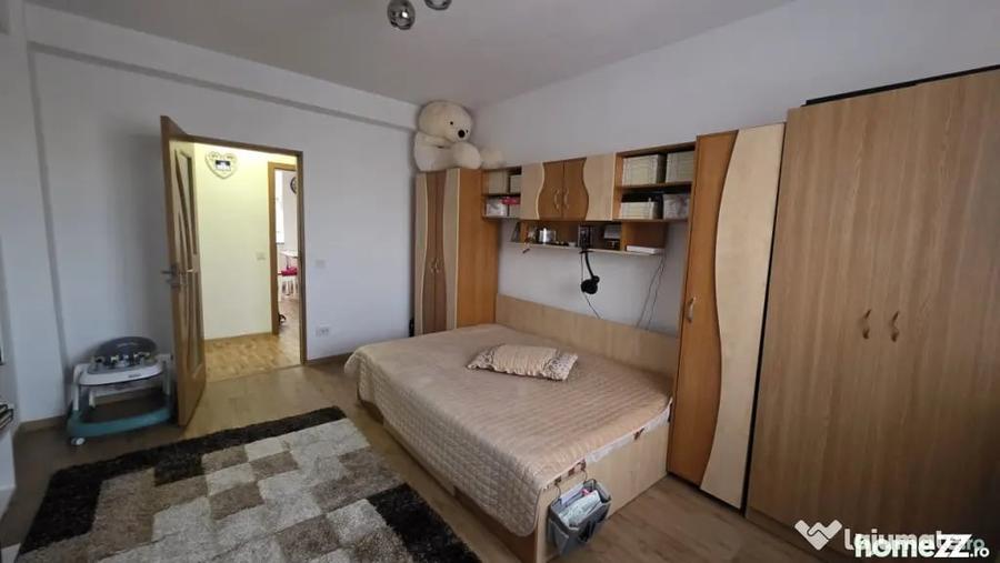 Apartament cu 3 camere decomandat în Ultracentral