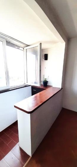 Vând apartament 3 camere, mobilat și utilat. Vedere panoramică unica a Capitalei - 3