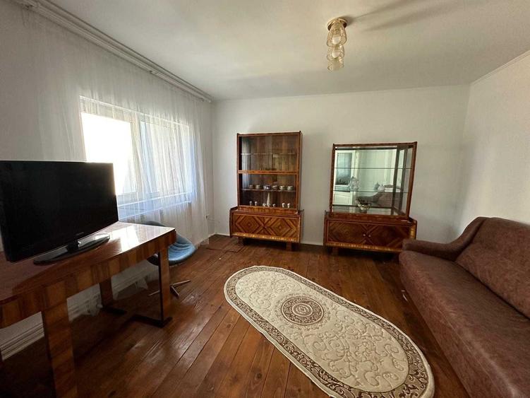 Casă cu 4 camere cu Teren 700 Mp în Exterior Vest
