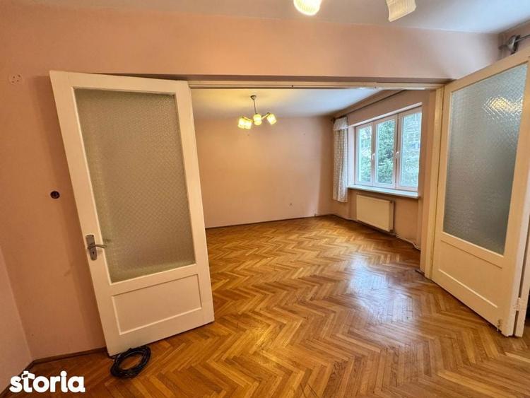 Apartament cu 4 camere în Central