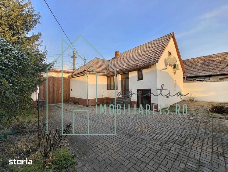 Casă cu 3 camere cu Teren 1600 Mp în Central