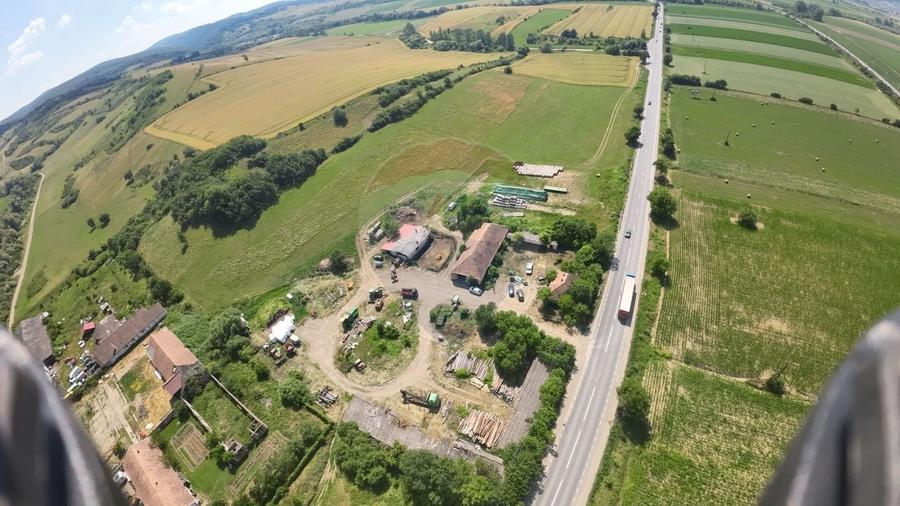 Teren Construcții intravilan de 22942 mp, în Vânători