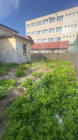 Casă cu 3 camere cu Teren 450 Mp în Central
