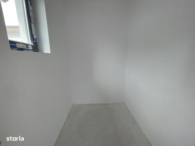 Casă cu 4 camere cu Teren 340 Mp în Clinceni