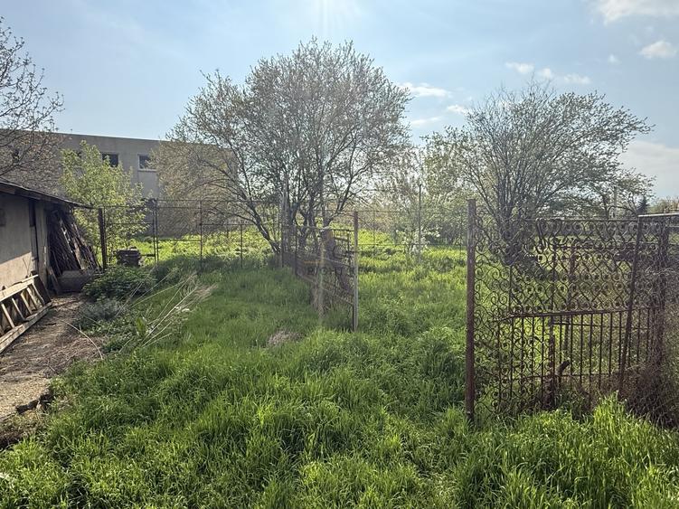 Teren Construcții intravilan de 1571 mp, în Dragomirești-Vale