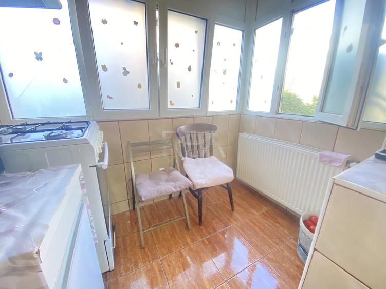 Apartament cu 3 camere decomandat, mobilat în Rahova