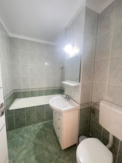 Apartament cu 3 camere decomandat în City Park Mall