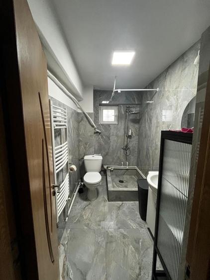 Apartament cu 3 camere decomandat în Oancea