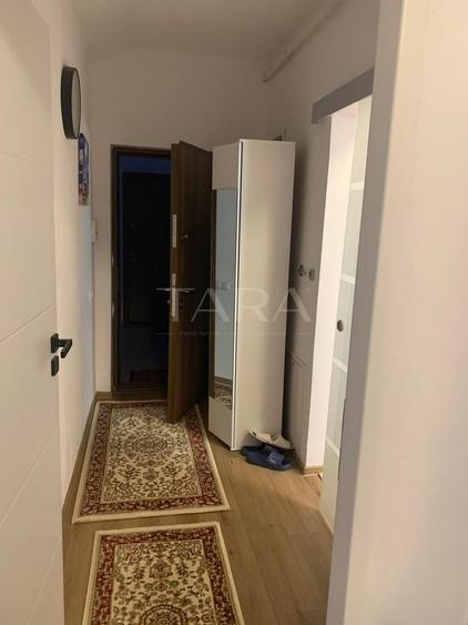 Apartament cu 3 camere decomandat în Florești