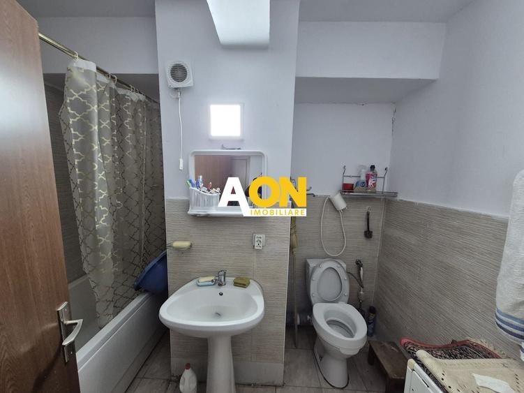 Apartament cu 2 camere decomandat în Micești