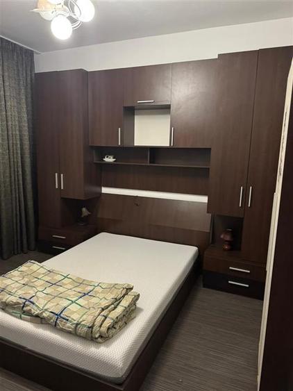 Apartament cu 2 camere decomandat, mobilat în Centru Civic