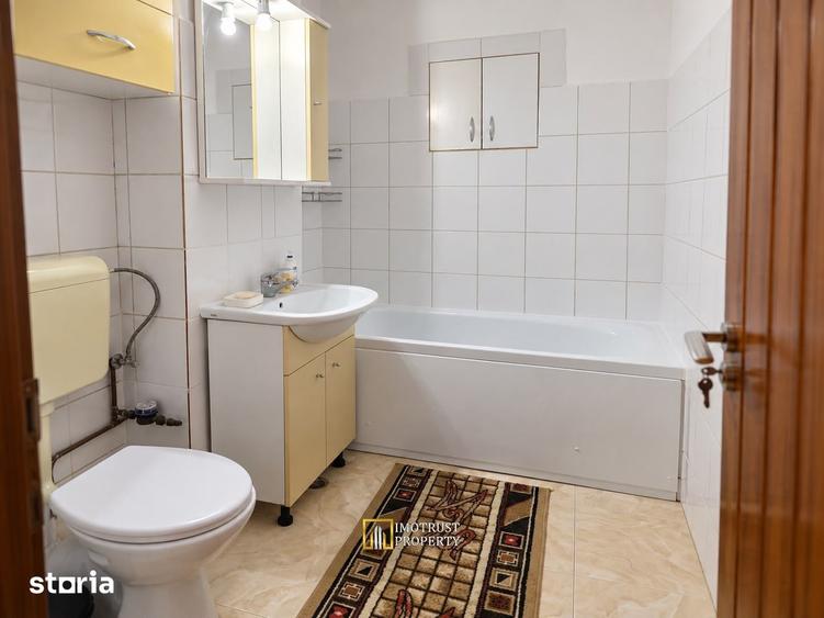 Apartament cu 3 camere decomandat în Micălaca