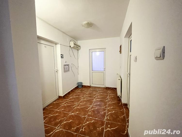 Casă cu 4 camere cu Teren 500 Mp în Central