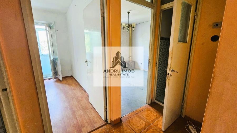 Apartament cu 3 camere decomandat în Dristor