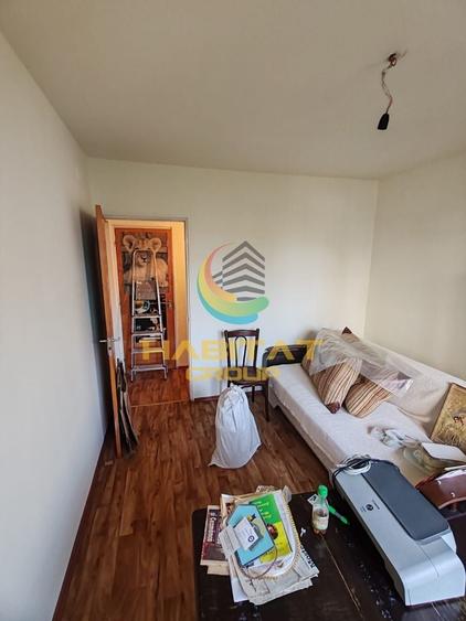 Apartament cu 3 camere decomandat în Dristor