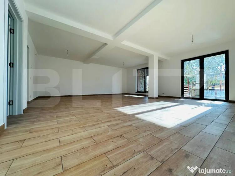 Casă cu 5 camere cu Teren 500 Mp în Central