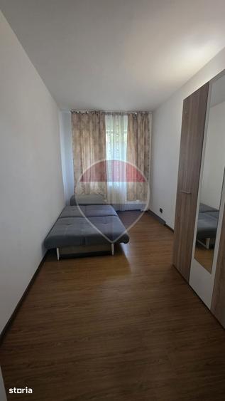 Apartament cu 3 camere decomandat, mobilat în Podu Roș