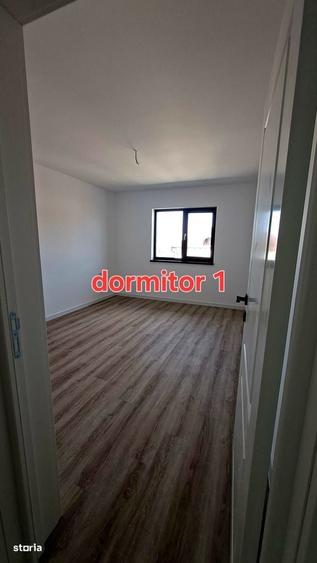 Casă cu 4 camere cu Teren 250 Mp în Central