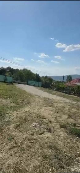 Teren de 700 mp, în Goranu